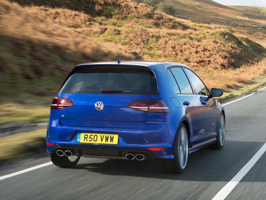  Volkswagen Golf R 5-Door 2014 года  (UK) (фото 2 из 16)